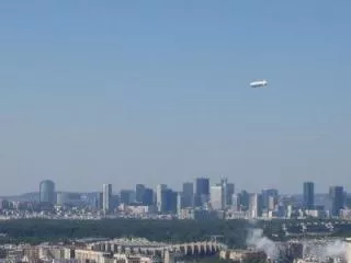 Dirigeable sur Paris