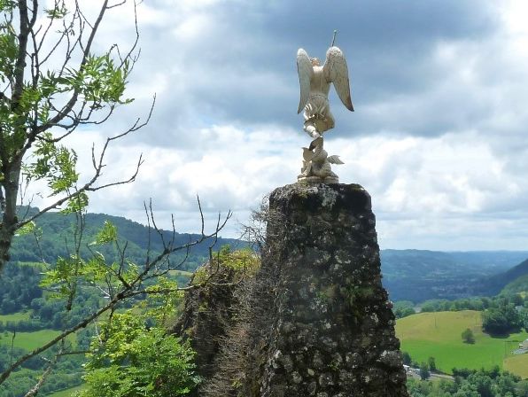 Saint-Michel terrassant le dragon